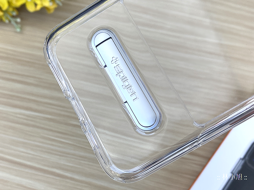 Spigen Ultra Hybrid 與 Slim Armor Essential S 防摔支架保護殼開箱 (7).png