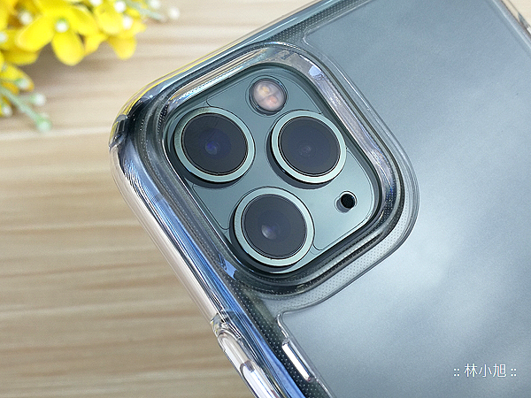 Spigen Ultra Hybrid 與 Slim Armor Essential S 防摔支架保護殼開箱 (17).png