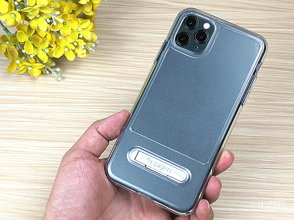 Spigen Ultra Hybrid 與 Slim Armor Essential S 防摔支架保護殼開箱 (53).png