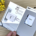 imos PD3.0 與 QC3.0 雙模雙孔閃電充電器開箱 (ifans 林小旭) (6).png
