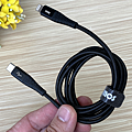 imos USB-C to Lightning 閃電連接線1.2M 防鯊網編織開箱 (ifans 林小旭) (5).png