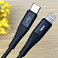 imos USB-C to Lightning 閃電連接線1.2M 防鯊網編織開箱 (ifans 林小旭) (8).png