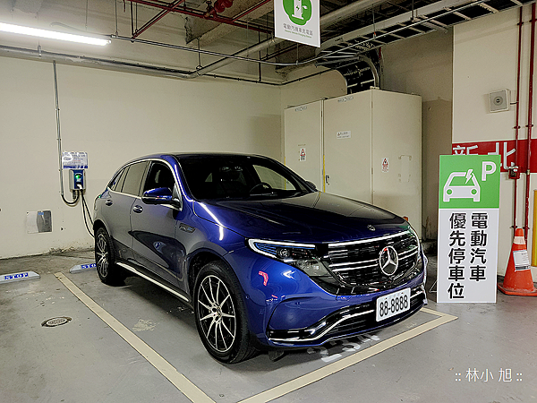 Mercedes-Benz 賓士 EQC 400 電動車試駕 (ifans 林小旭) (140).png