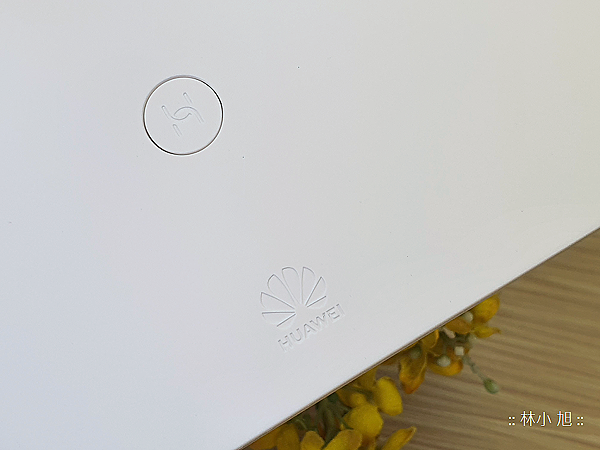 HUAWEI Wi-Fi WS5200 真雙頻無線路由器開箱 (ifans 林小旭) (4).png