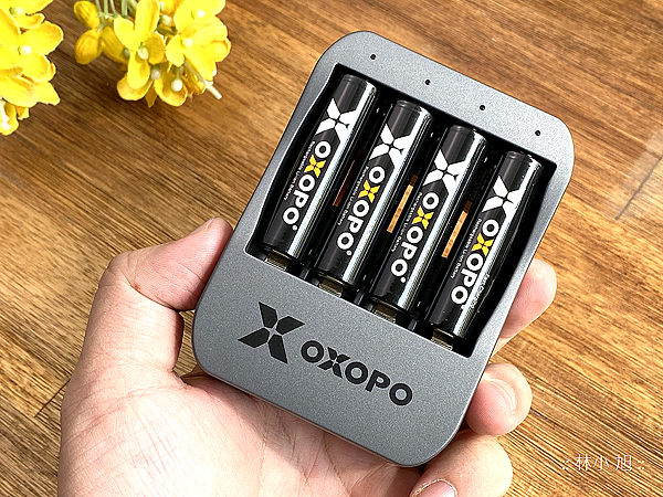 艾德 OXOPO XS系列快速充電電池開箱 (ifans 林小旭) (14).png