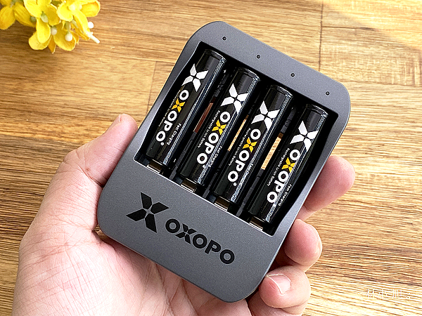 艾德 OXOPO XS系列快速充電電池開箱 (ifans 林小旭) (28).png