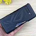 ROG Phone 3 電競手機開箱 (ifans 林小旭) (4).png