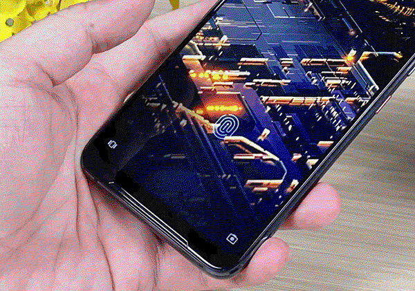 ROG Phone 3 電競手機開箱 (ifans 林小旭) (71).gif