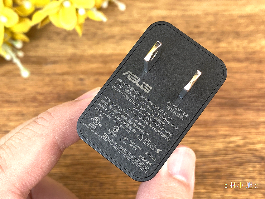 華碩 ASUS Zenfone 7 Pro 開箱 (ifans 林小旭) (34).png 華碩 ASUS Zenfone 7 Pro 開箱 (ifans 林小旭) (34).png
