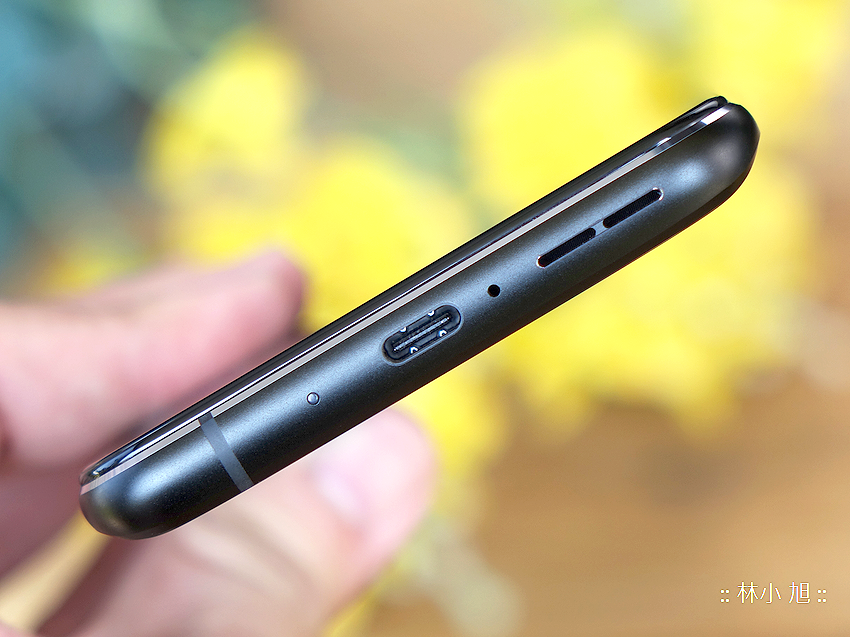 華碩 ASUS Zenfone 7 Pro 開箱 (ifans 林小旭) (8).png 華碩 ASUS Zenfone 7 Pro 開箱 (ifans 林小旭) (8).png