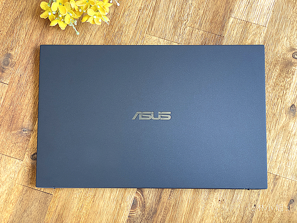 ASUS ExpertBook B9 (B9450) 開箱 (ifans 林小旭) (23).png