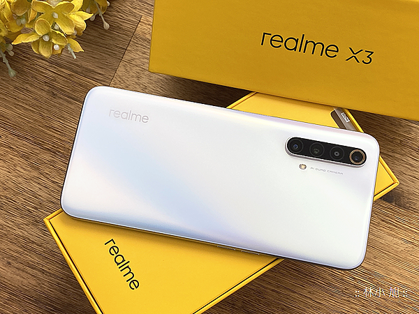 realme X3 開箱 (ifans 林小旭) (25).png