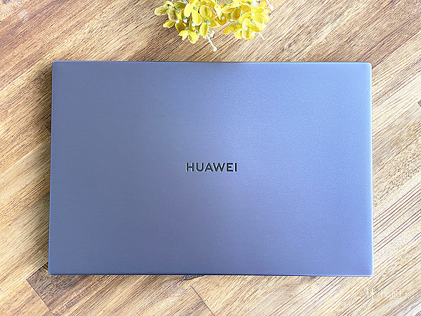 HUAWEI MateBook D14 筆記型電腦開箱 (ifans 林小旭) (10).png