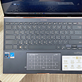 ASUS ZenBook (UX393) 筆記型電腦-開箱 (ifans 林小旭) (32).png