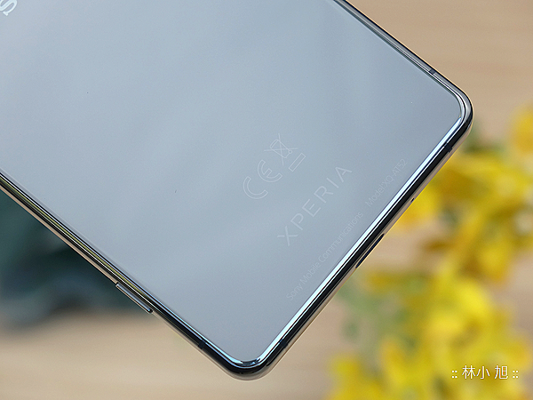 Sony Xperia 1 II 鏡湖綠 12GB 高效升級版開箱 (ifans 林小旭) (18).png