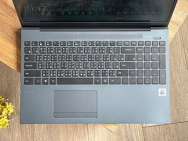 VAIO® FE15 筆記型電腦開箱 (ifans 林小旭) (2).png