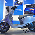 光陽 (KYMCO) 宣佈推出四款 125cc 等級電動機車 (ifans 林小旭) (20).png