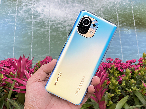 MI 11 小米 11 開箱 (ifans 林小旭) (4).png