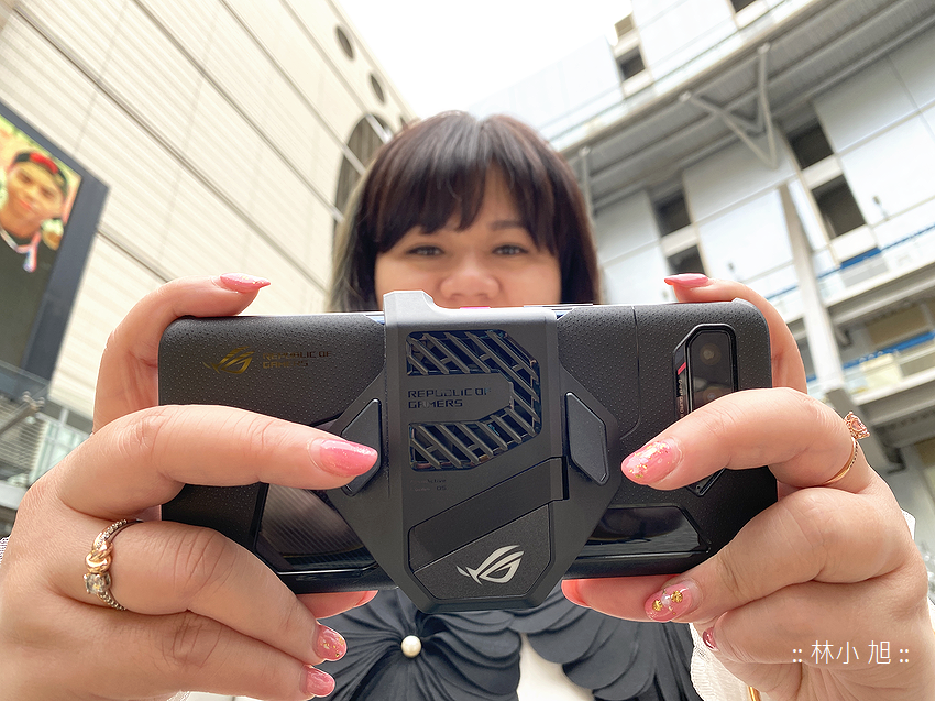 ASUS ROG Phone 5 開箱 (ifans 林小旭) (33).png