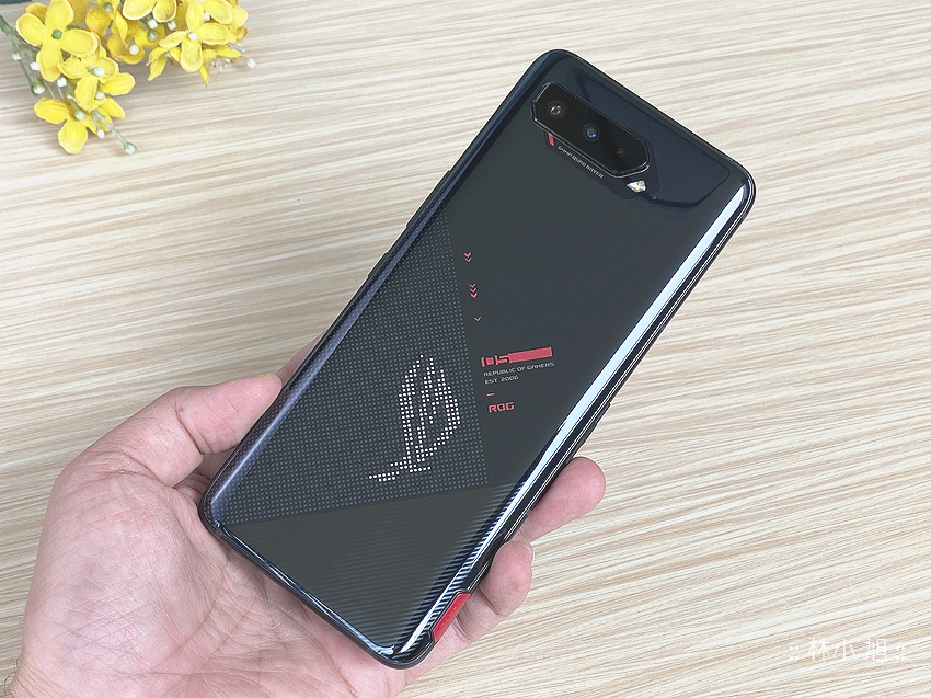 ASUS ROG Phone 5 開箱 (ifans 林小旭) (14).png