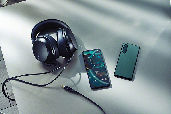 Xperia 1 III_Xperia 5 III_Audio_Mid.png