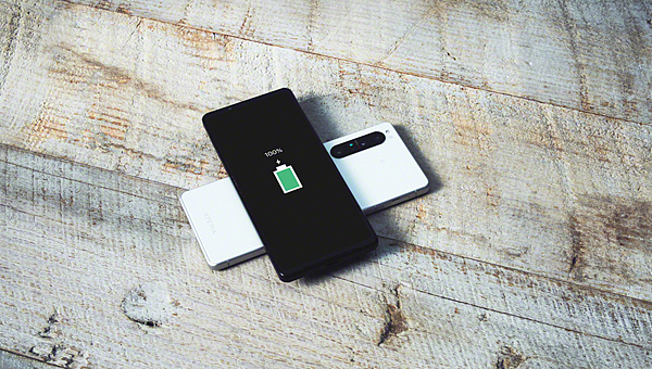 Xperia 1 III_Battery_share_function_Mid.png