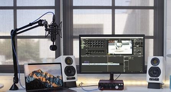 圖說02：全球發燒直播文化崛起，錄音室頂級麥克風備受Podcaster、直播主、個人創作者或是音樂家們期待，Blue Proline XLR系列產品提供傳奇錄音室頂級聲音呈現，讓創作者作品更加出色.png