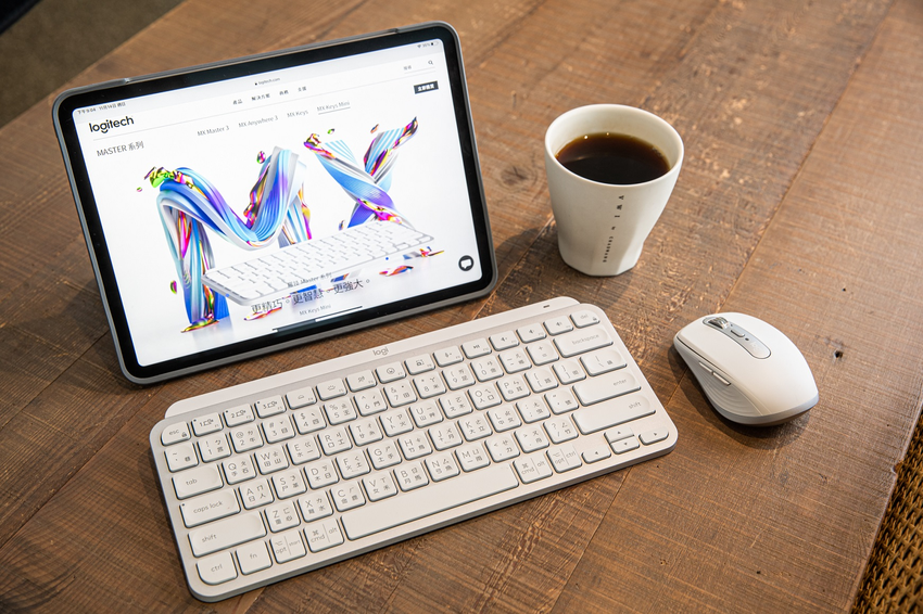 圖說02： Logitech 推出全新輕巧系列 MX Keys Mini ，更精巧、更智能、更強大，帶給辦公與創意工作者最出眾的使用體驗，靈感湧現一「鍵」捕捉！.png