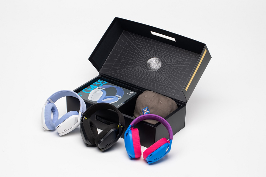 圖說02：Logitech G「G435輕量雙模無線藍牙耳機」街頭潮流禮盒，內含MJF 2021秋冬重點單品Totem Dad Cap老帽限定色，潮機配潮帽，今年冬天就差這款穿搭Look！.png