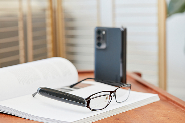 OPPO展示突破性成果  亮相新一代智慧眼鏡 OPPO Air Glass.png