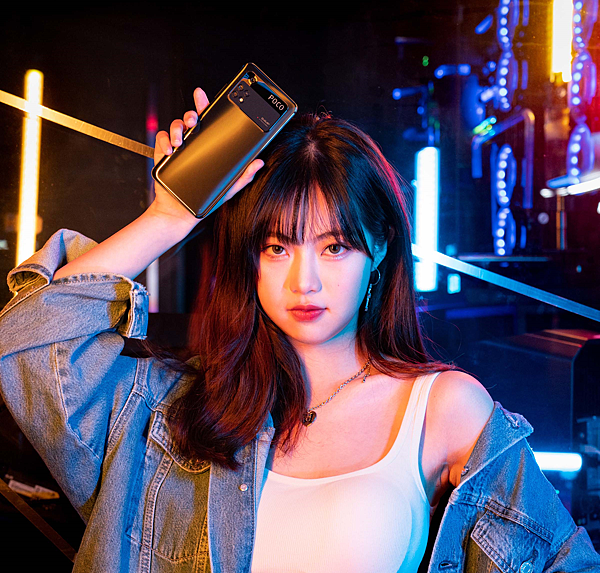 今年POCO首度於MWC亮相全新產品，登上全球科技盛宴舞台，同步於今（1）日宣布在台灣市場推出POCO X4 Pro 5G及POCO M4 Pro，積極且快速地將最具競爭力的創新科技，帶給全球所有POCO粉。.png