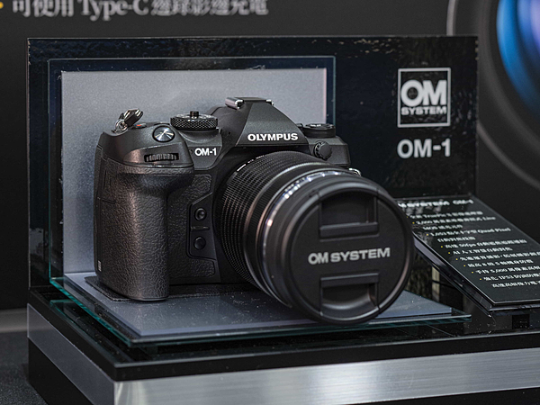 02_OM SYSTEM OM-1 搭配 M.Zuiko Digital ED 40-150mm F4.0 PRO 望遠變焦鏡頭.png