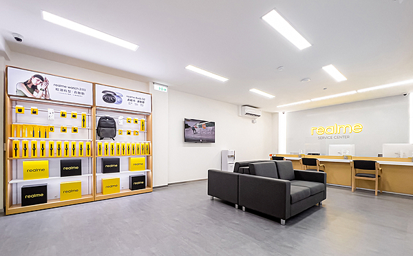 realme板橋民生服務中心坐落於新埔熱鬧商圈，預告帶來6項暖到心坎免費服務。.png