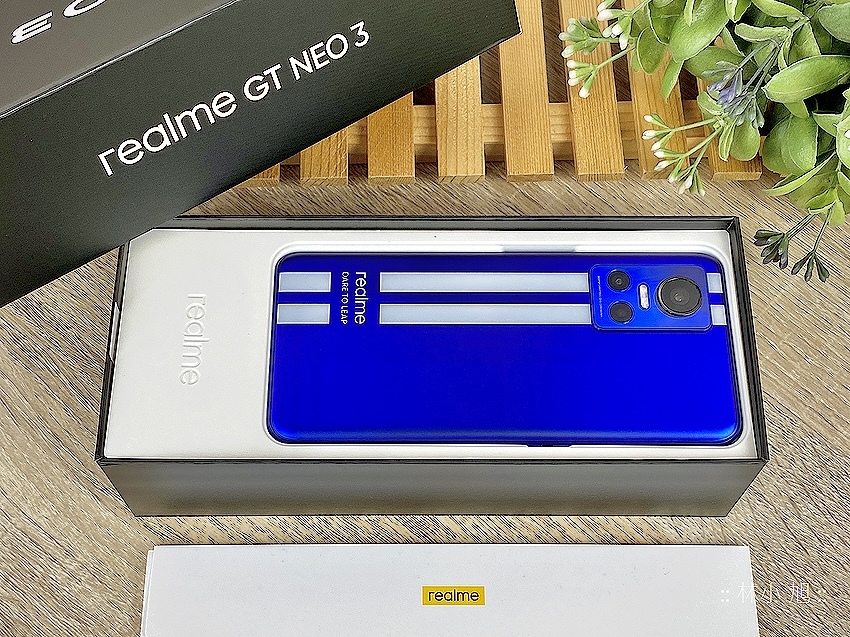 realme GT Neo3 開箱 (ifans 林小旭) (1).png