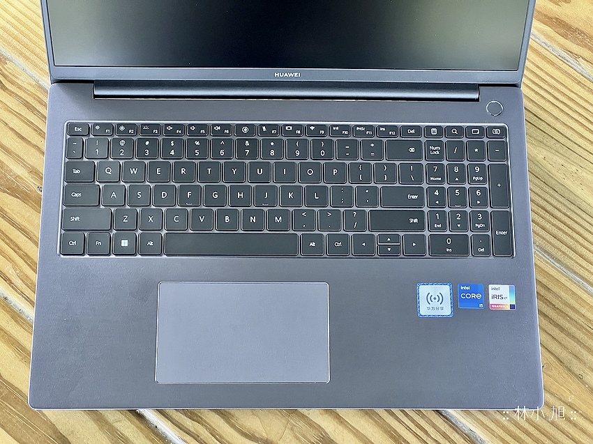 HUAWEI 旗艦 MateBook D16  筆記型電腦開箱 (ifans 林小旭) (2).png