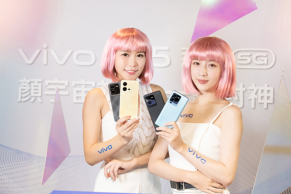 【新聞照片1】 vivo V25 5G系列全方位人像旗艦手機最高具備6400萬OIS超感光主鏡頭，不論晝夜皆可拍出張張明亮動人的美照.png