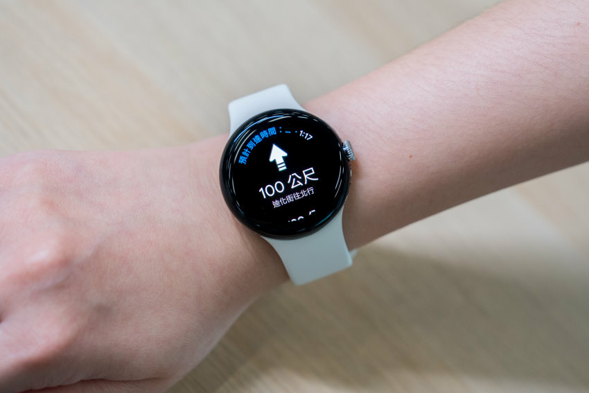 Google Pixel Watch 採用全新 Wear OS by Google 介面，許多深受使用者喜愛且實用的 Google 服務，只要手中的手錶就能輕鬆整合使用。.jpg