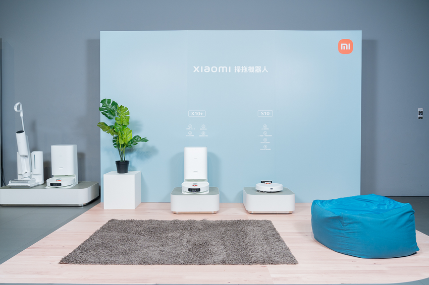 今日宣布推出全面解放雙手、洗拖烘集塵一機搞定的「Xiaomi 掃拖機器人 X10+」以及掃拖經典款「Xiaomi 掃拖機器人 S10」.png