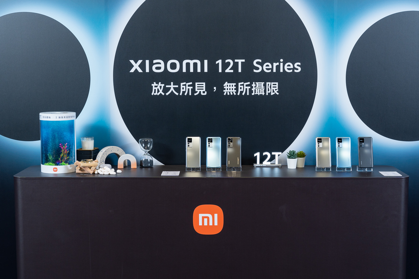 今（12）日正式宣布Xiaomi 12T Series在台上市，以台灣市場首款搭載2億像素OIS超影像系統手機，開啟超細節、高感光的行動攝影時代.png