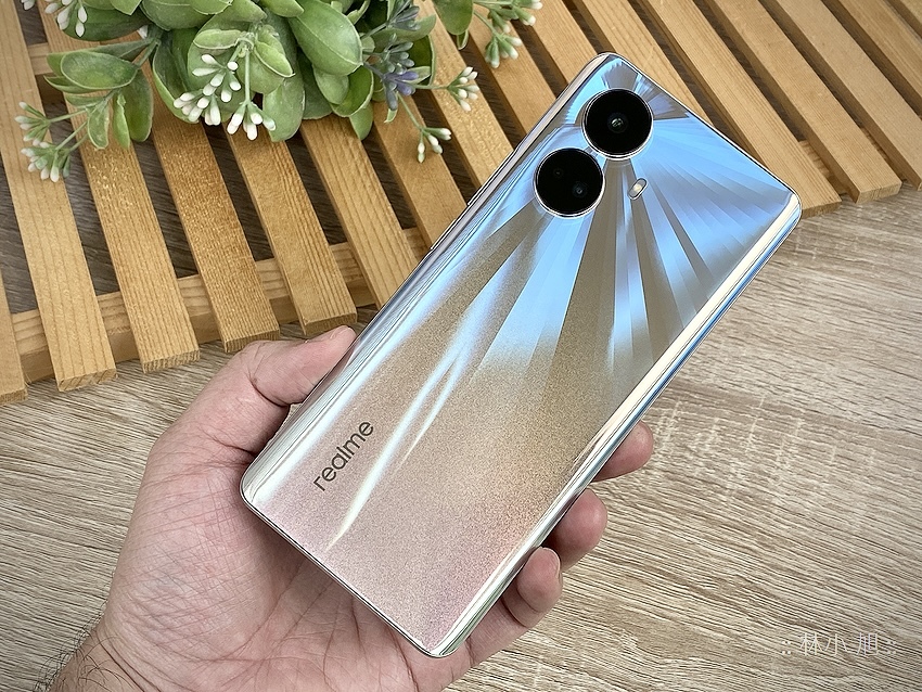 realme 10 Pro 與 realme 10 Pro+ 開箱 (ifans 林小旭) (14).png