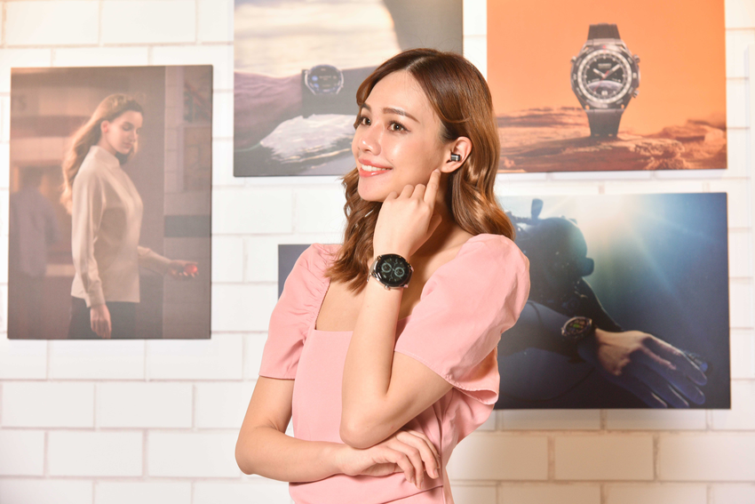 【HUAWEI發稿照】HUAWEI WATCH Buds業界首創耳機手錶二合一.png