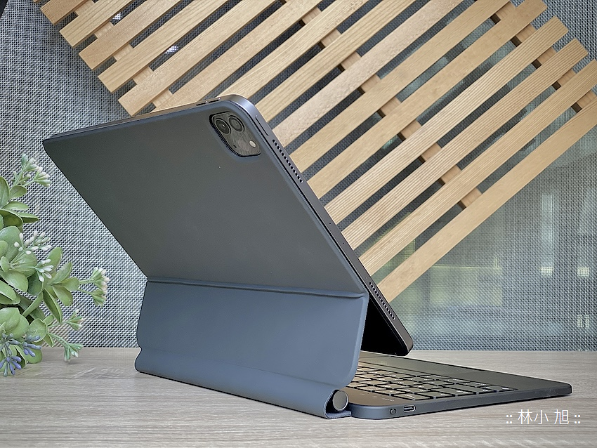 Kamera iPad 二代磁吸鍵盤保護套 KeyBoard Case T89s-F15-F16-F91-F22 開箱 (ifans 林小旭) (12).png