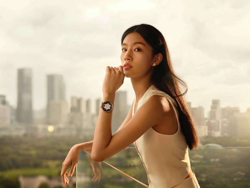 【HUAWEI發稿照】 HUAWEI WATCH GT 4 為時尚運動兼具必選，採用全新幾何美學成就獨特八邊稜形及閃耀光環設計_2.png