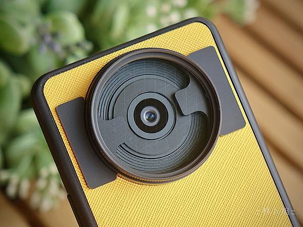 SHARP AQUOS R8s pro 夏普旗艦開箱 (ifans 林小旭) (11).jpg