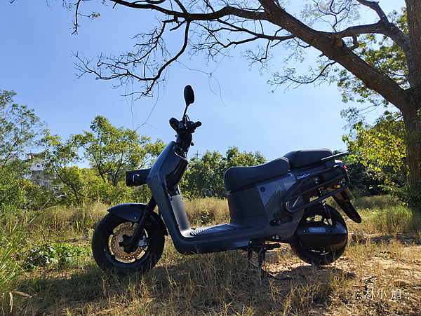 Gogoro CrossOver 二輪界跨界休旅電動機車試駕 (ifans 林小旭) (35).png