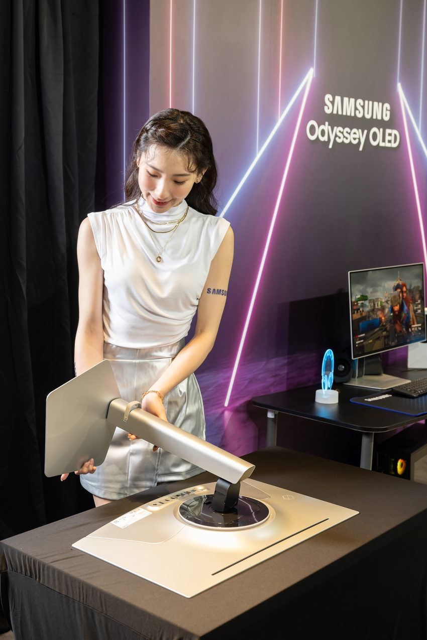 【新聞照片04】全新Odyssey OLED G8、G6採用輕巧易組裝的設計。.png