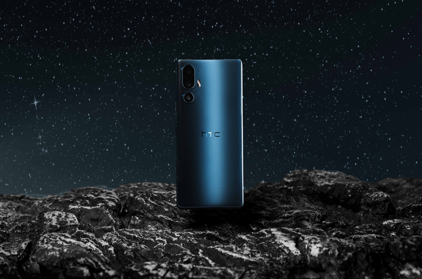 HTC U24 pro 太空藍.png