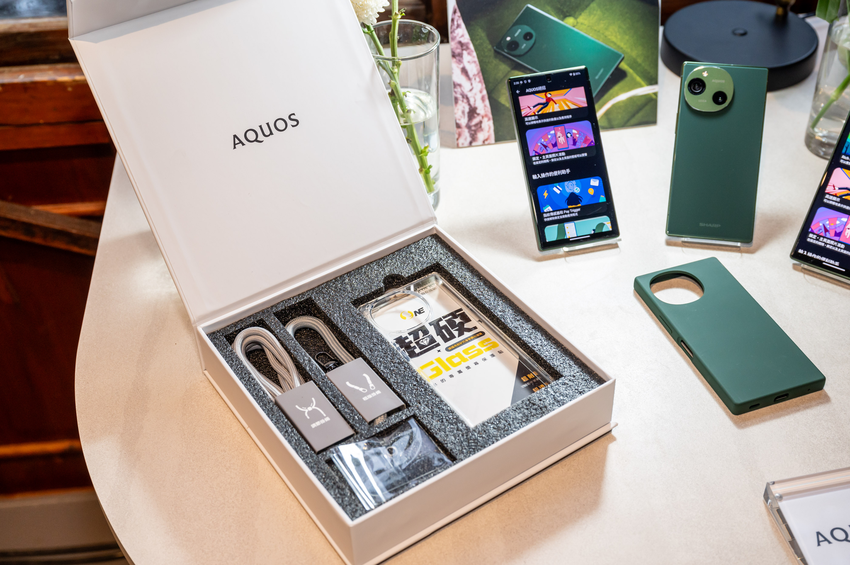 SHARP 夏普 AQUOS WISH4 與 R9 發表會  (1).png