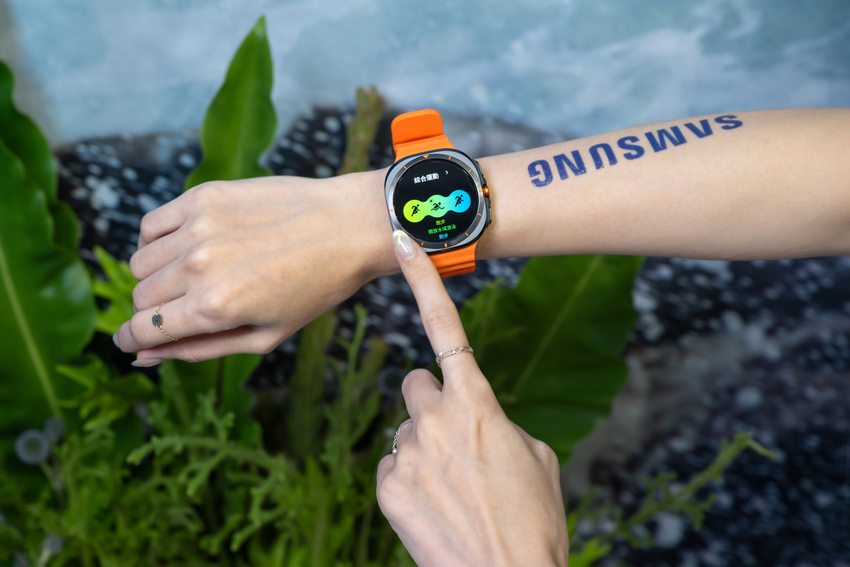 Galaxy Watch Ultra支援鐵人專屬訓練.png