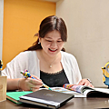 幫康 Bongcom L1 日月神燈立式護眼燈開箱分享 (ifans 林小旭) (31).png
